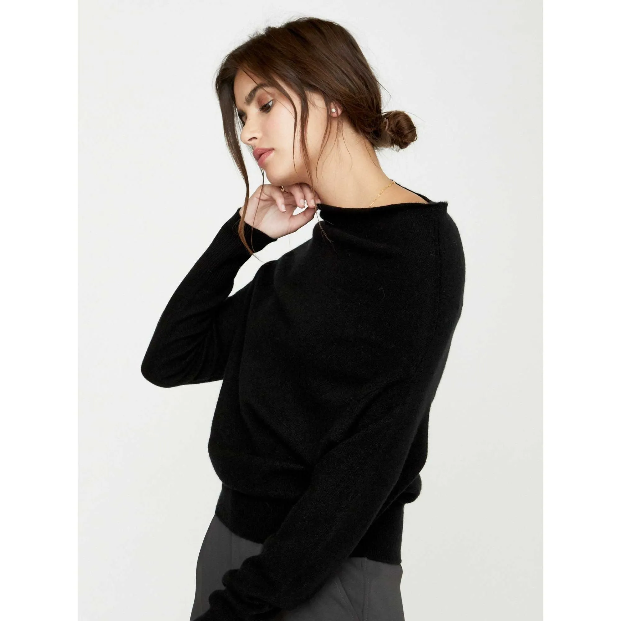 Brochu Walker The Lori Off the Shoulder Black