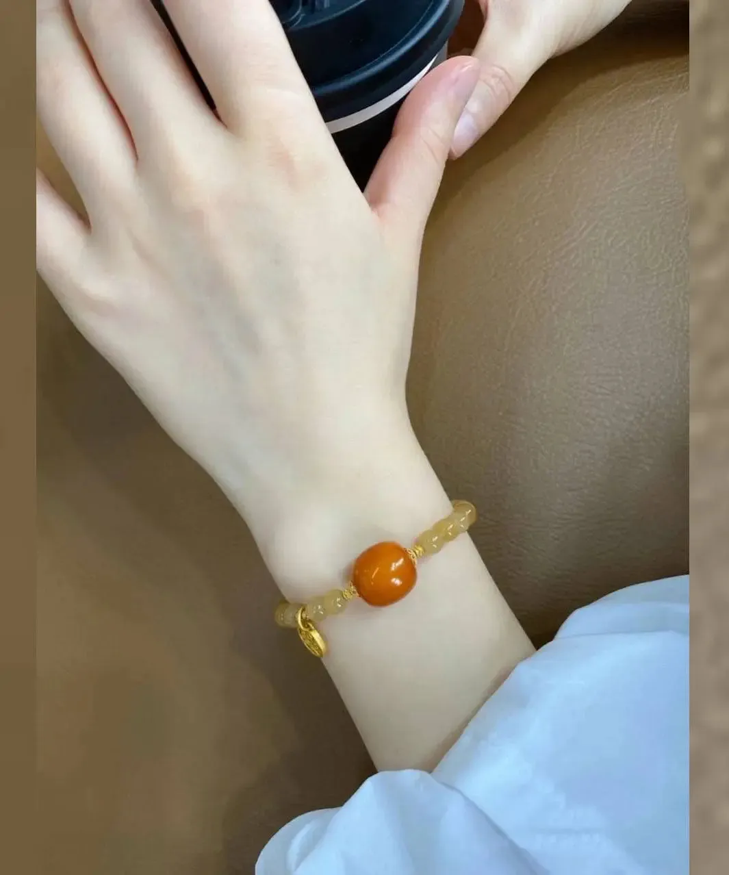 Chic Caramel 14K Gold Beeswax Chalcedony Chain Bracelet ML0702