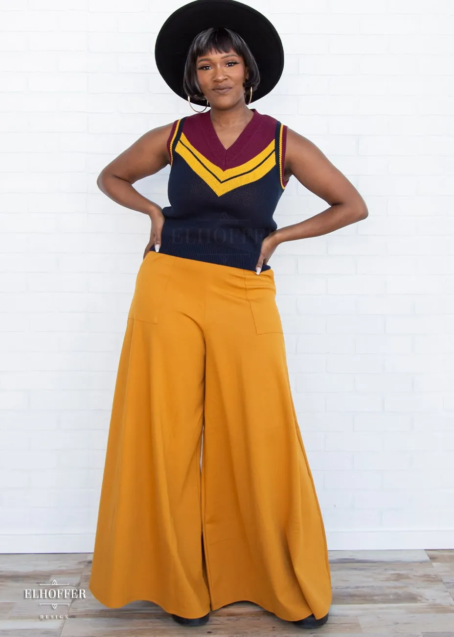 Corps Cropped Sweater Vest